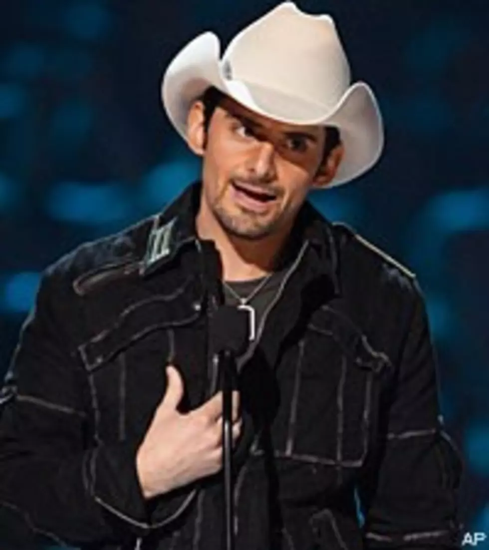 Brad Paisley’s ‘Woman’ Wins CMT Male Video of the Year