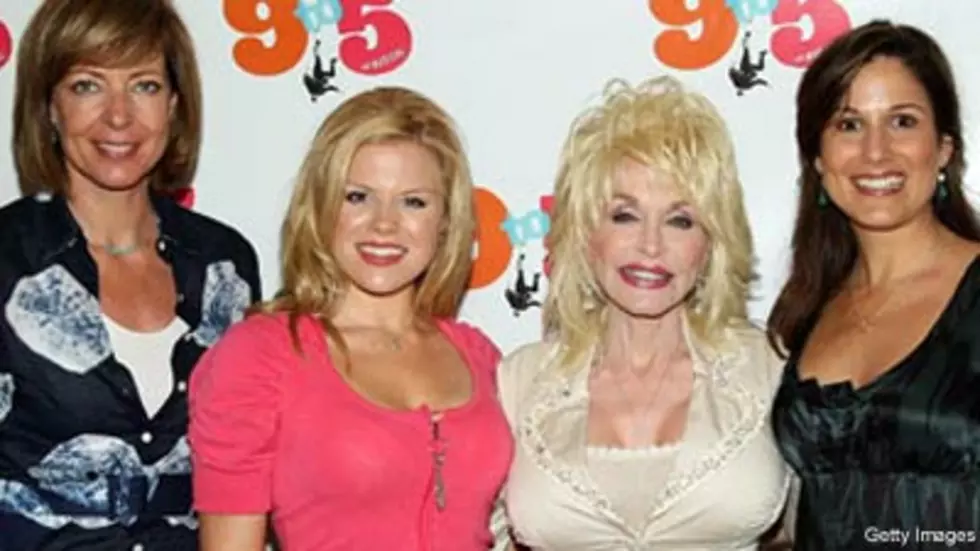 Dolly Parton&#8217;s &#8216;9 to 5&#8242; Gets Pink Slip