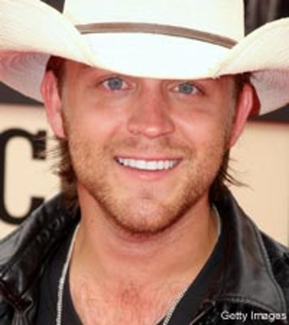 Justin Moore Still Has &#8216;Small Town&#8217; Blues