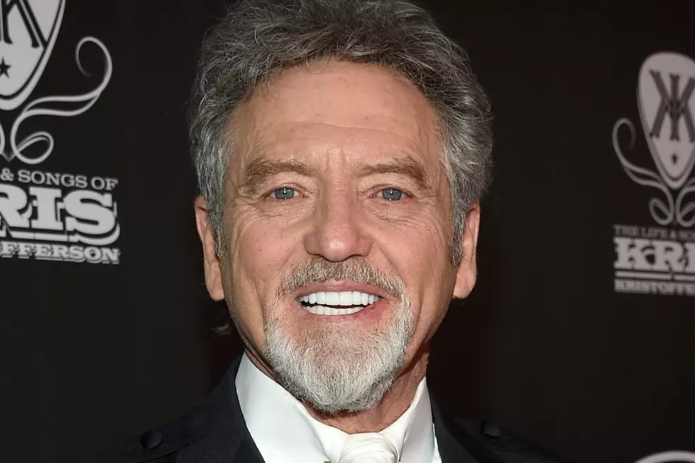 Story Behind the Song: Larry Gatlin, ‘Johnny Cash Is Dead and His House Burned Down’