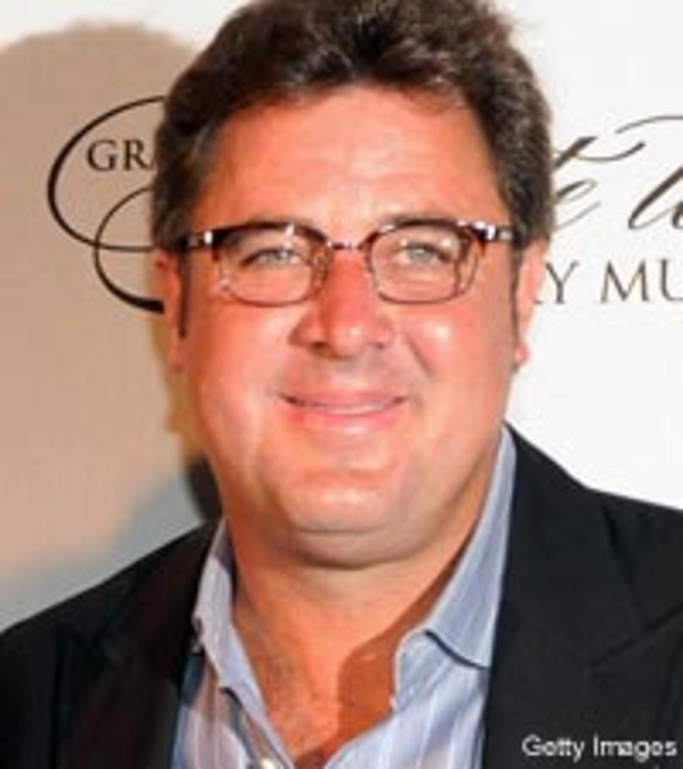 Vince Gill&#8217;s Friends Help Celebrate Special Grammy Honor