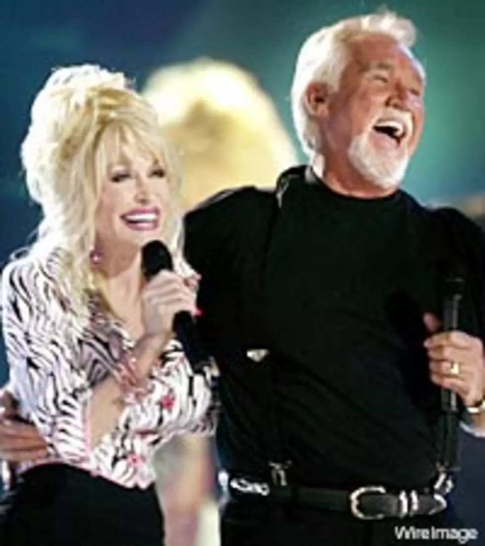 Kenny Rogers Wants Dolly to &#8216;Tell Me That You Love Me&#8217;
