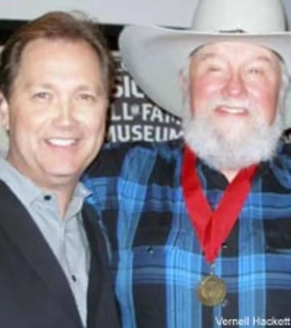 Charlie Daniels, Chet Atkins Join Musicians Hall of Fame