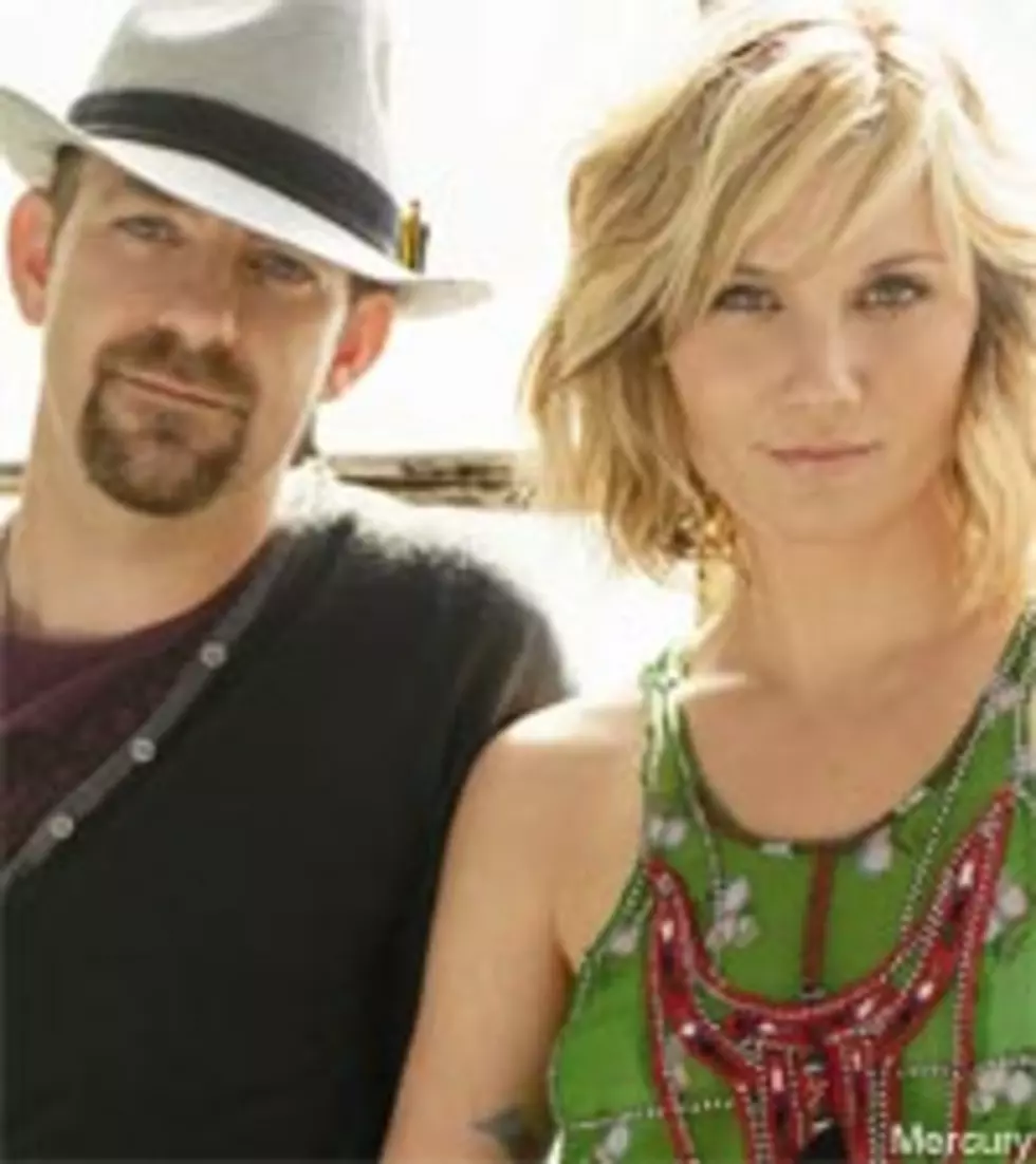 Sugarland Wanted &#8216;Gold and Green&#8217; to Be &#8216;Cold and Gray&#8217;
