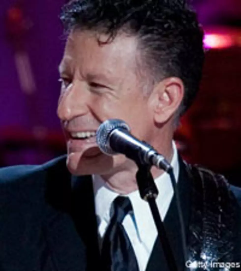 Lyle Lovett &amp; His Large Band Seduce New York