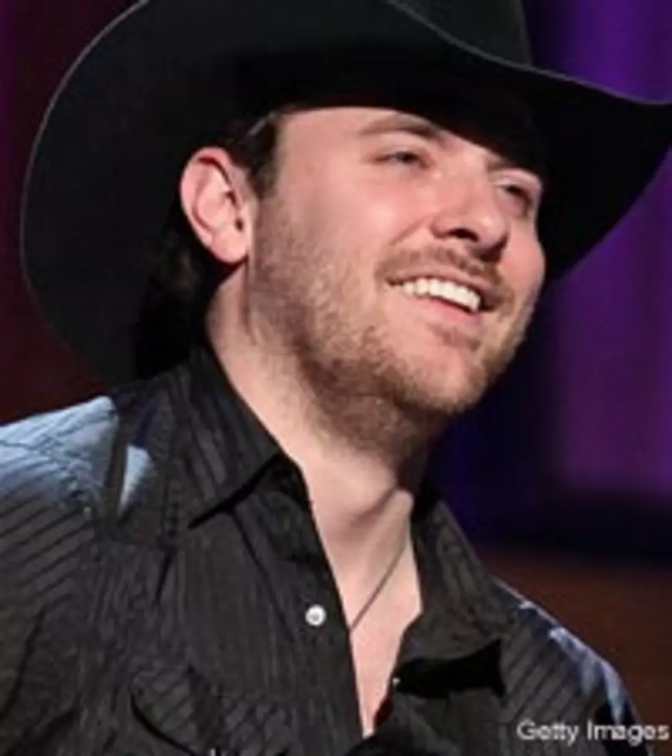 Chris Young Boards the Alan Jackson &#8216;Train&#8217;