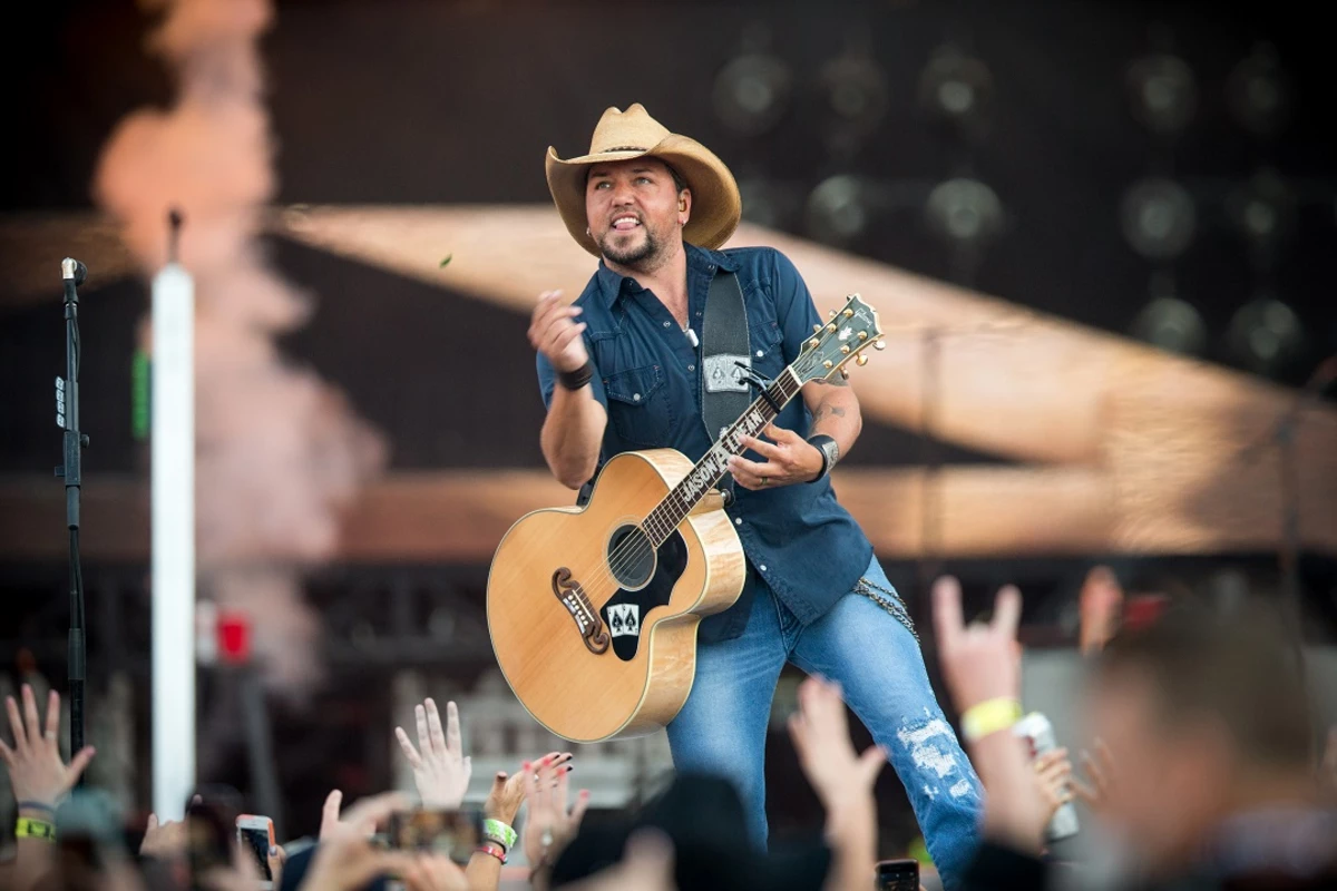 Story Behind the Song Jason Aldean, 'Big Green Tractor'
