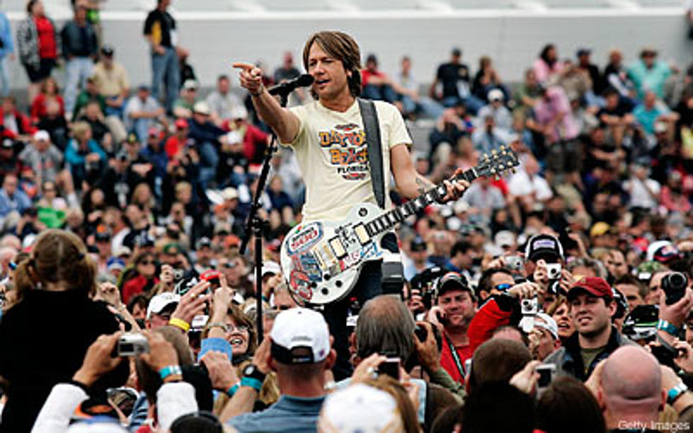 Keith Urban&#8217;s Year in Pictures: NASCAR&#8217;s Daytona 500