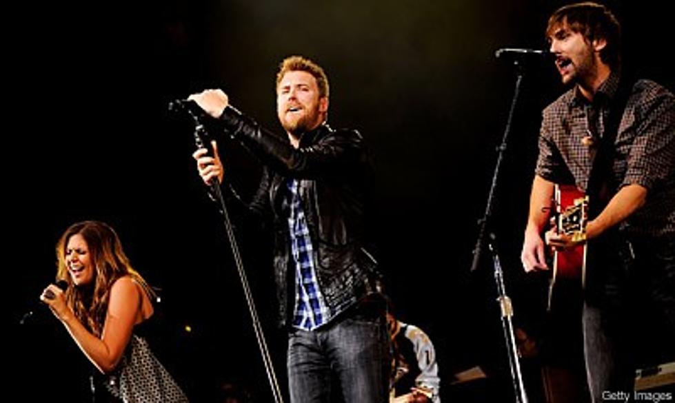 Lady Antebellum and Friends Rock Tinsel Town