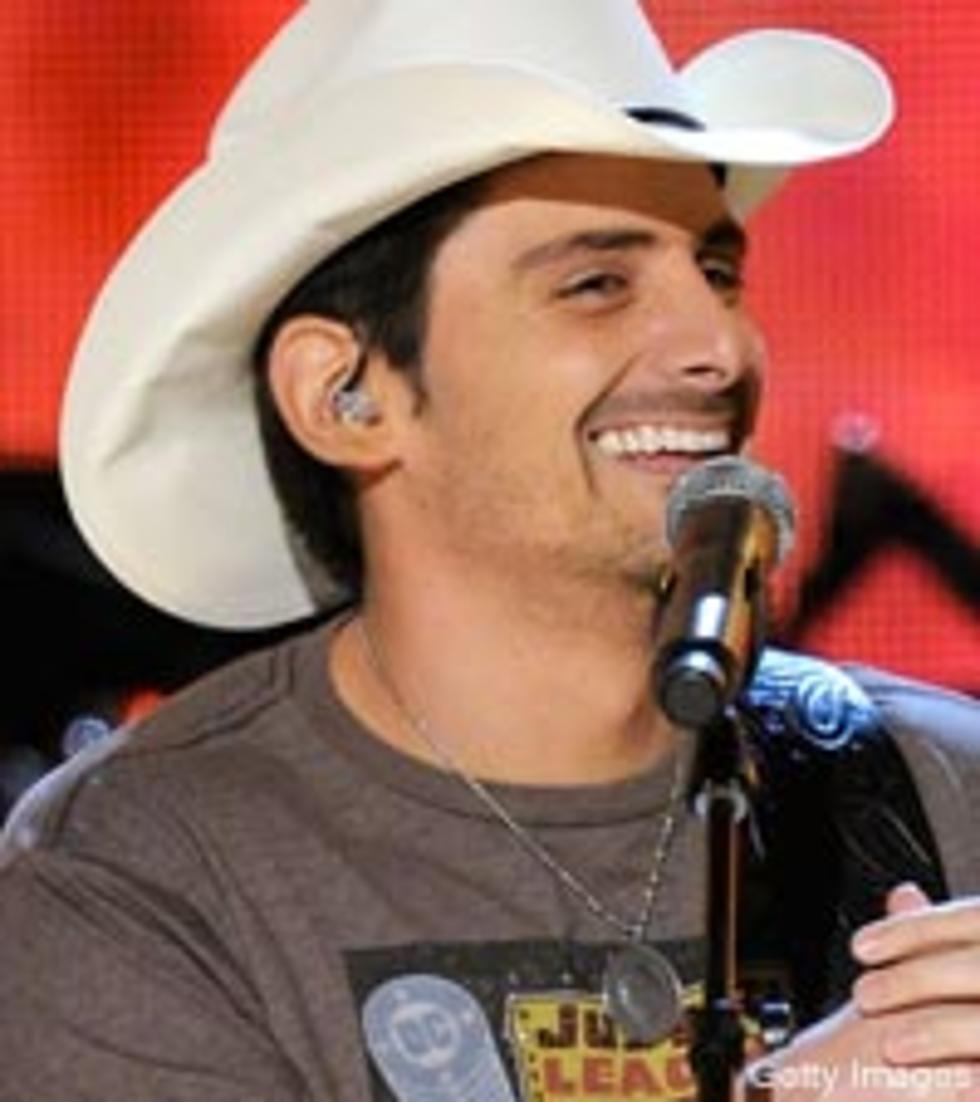 Brad Paisley Defies Water-Logged Odds to Kick Off H2O Tour