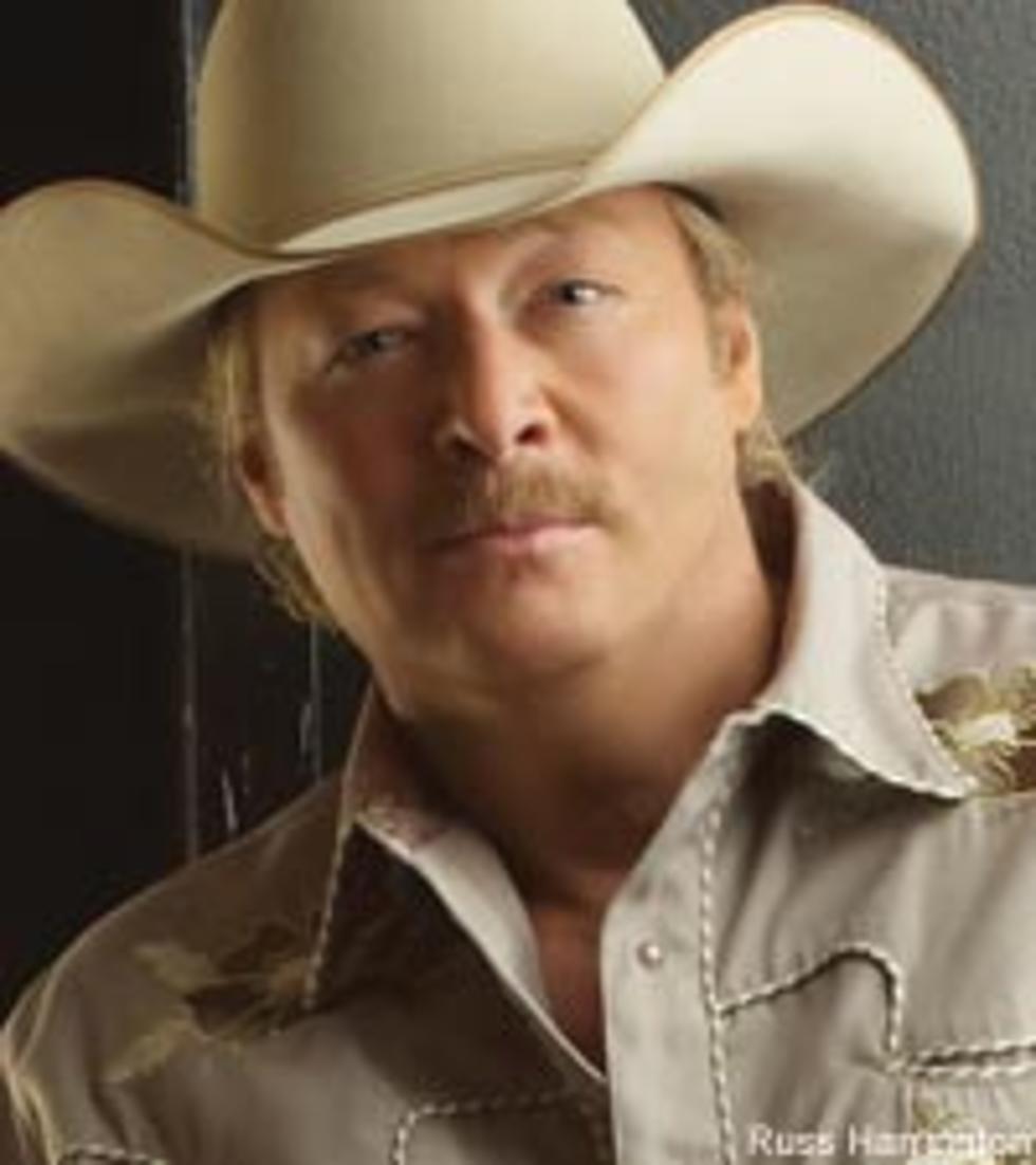 Alan Jackson Recruits Working Men, Women for &#8216;Hard Hat and a Hammer&#8217; Video