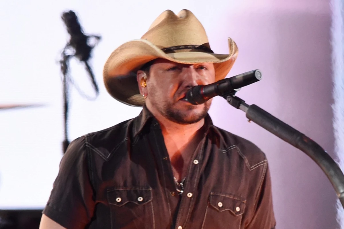 Story Behind the Song Jason Aldean, 'Crazy Town'