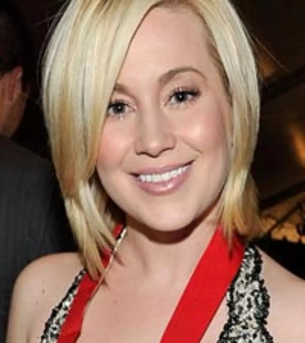 Kellie Pickler Misses Moonshine!