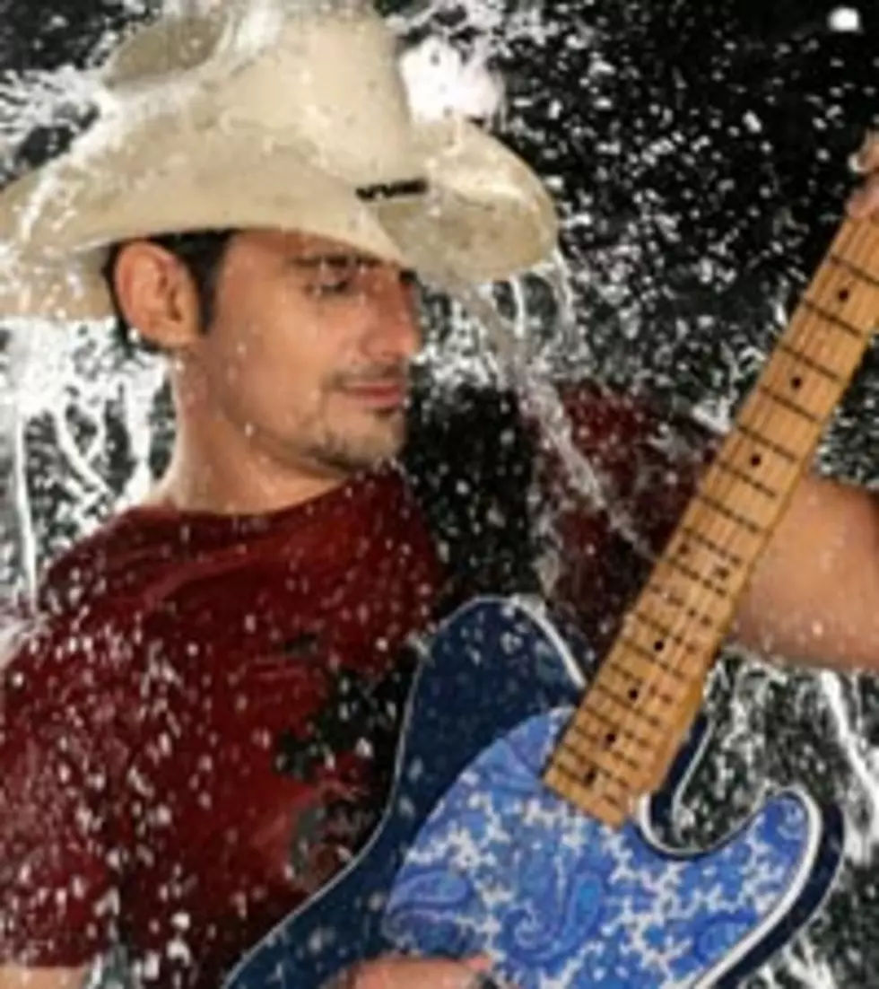 Brad Paisley Gives H2O Tour the ‘Frozen’ Shoulder