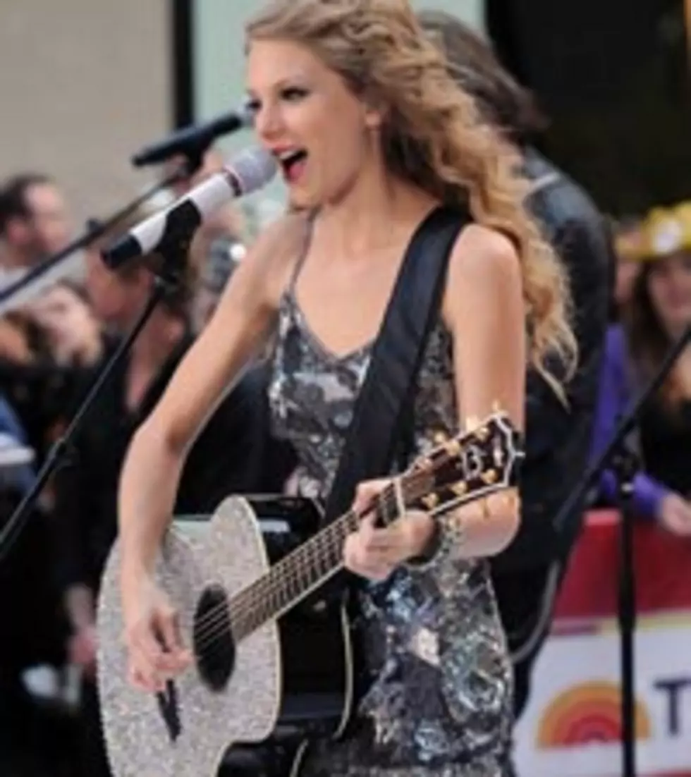 Taylor Swift Performs on ‘Today’