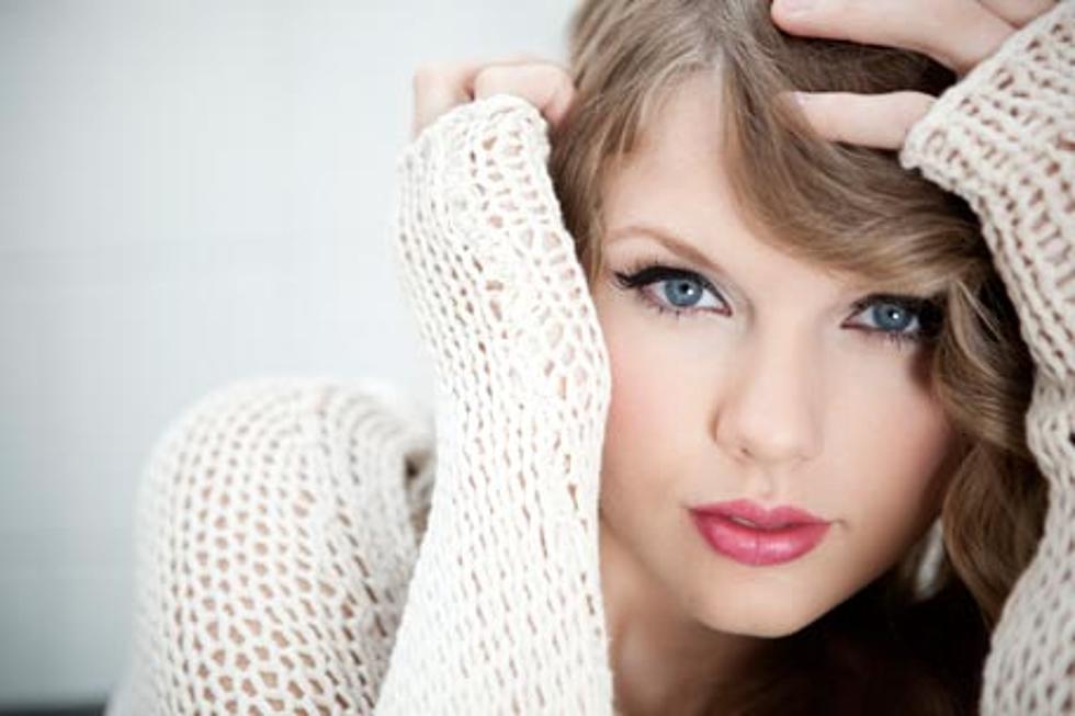 Taylor Swift Makes 14 ‘Confessions’