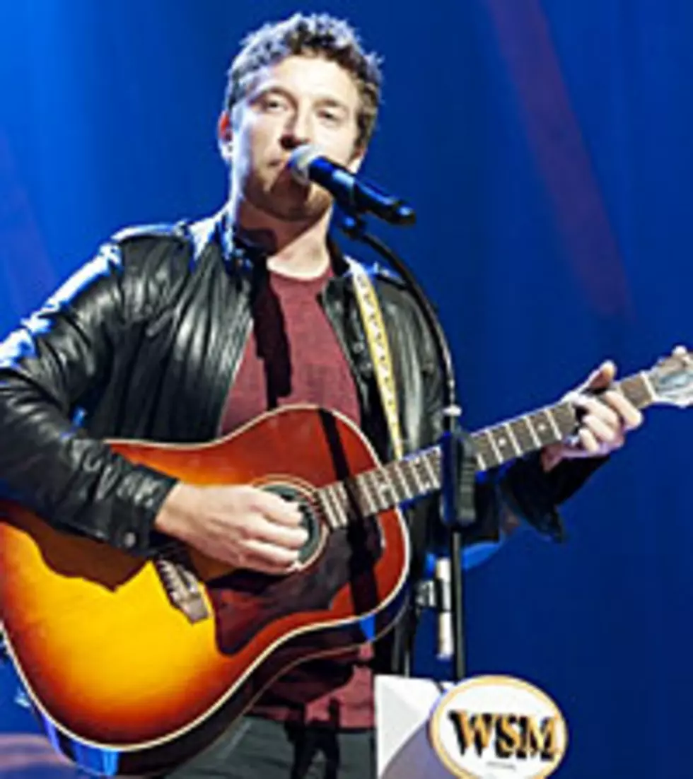 Brett Eldredge Doesn’t Mind if You Call Him ‘Raymond’