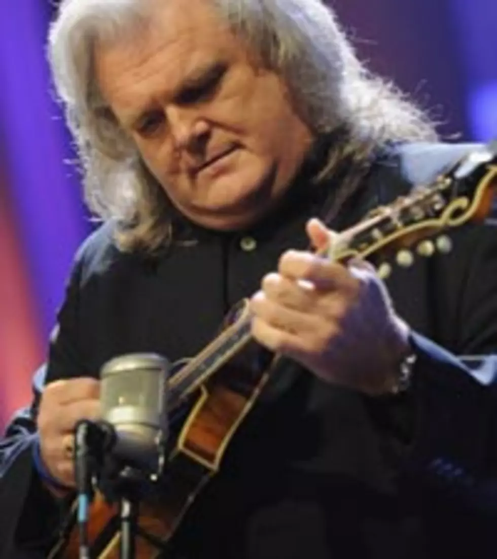 Ricky Skaggs Dazzles With Classic Bluegrass Tunes