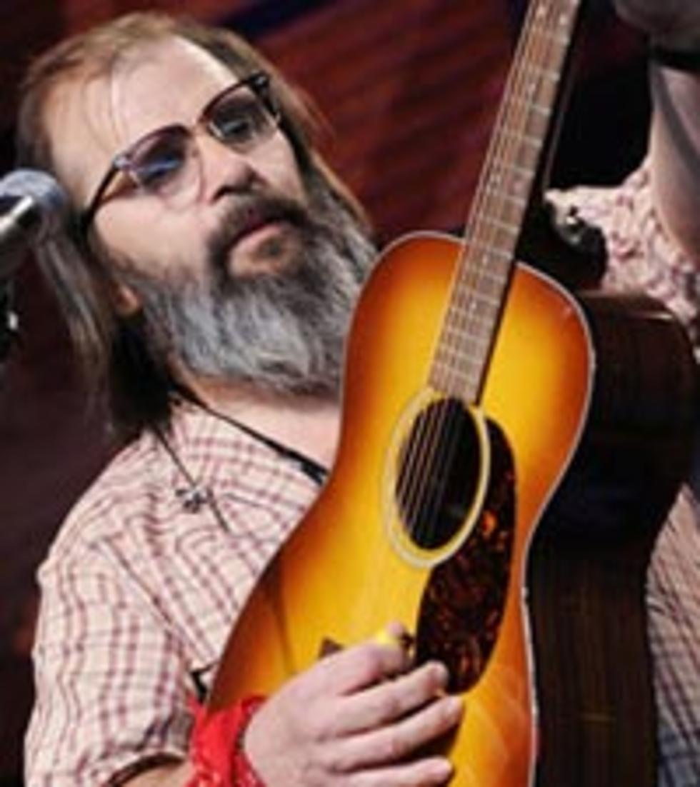 Steve Earle Announces New Album and Debut Novel