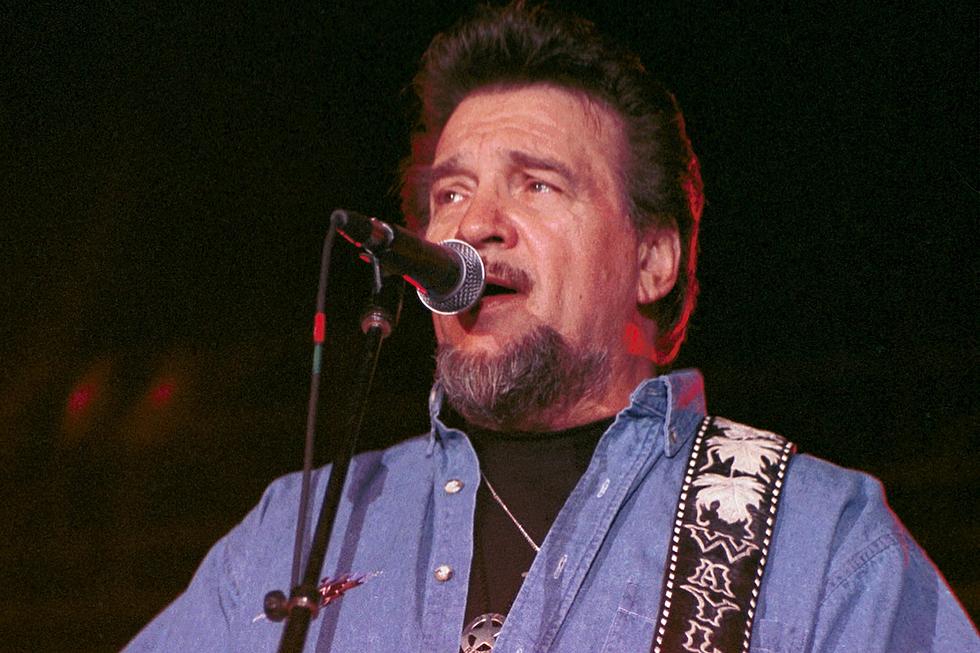 Waylon Jennings: 5 Moments That Highlight the Outlaw Legend&#8217;s Funny Side