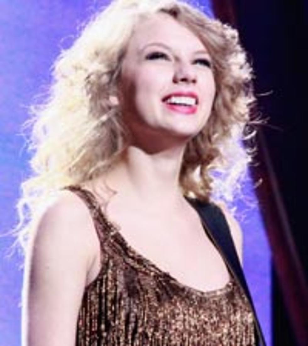Taylor Swift Experiences Mind-Blowing Success in Asia