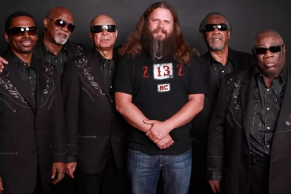 Jamey Johnson &amp; Blind Boys of Alabama Take a Country &#8216;Road&#8217;