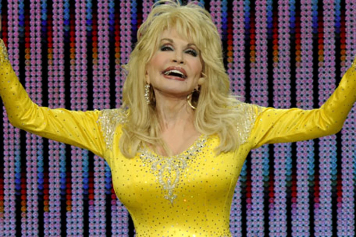 From Cracks To Shine: Dolly Parton Receives Fresh Hollywood Star