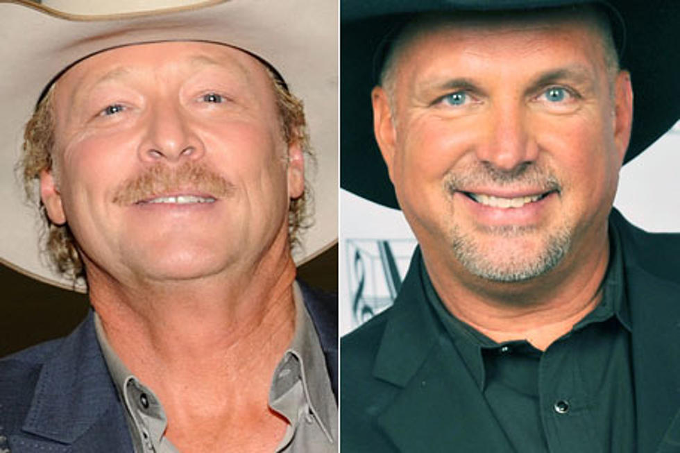 Alan Jackson, Garth Brooks to Be Honored by Nashville Songwriters Hall of Fame