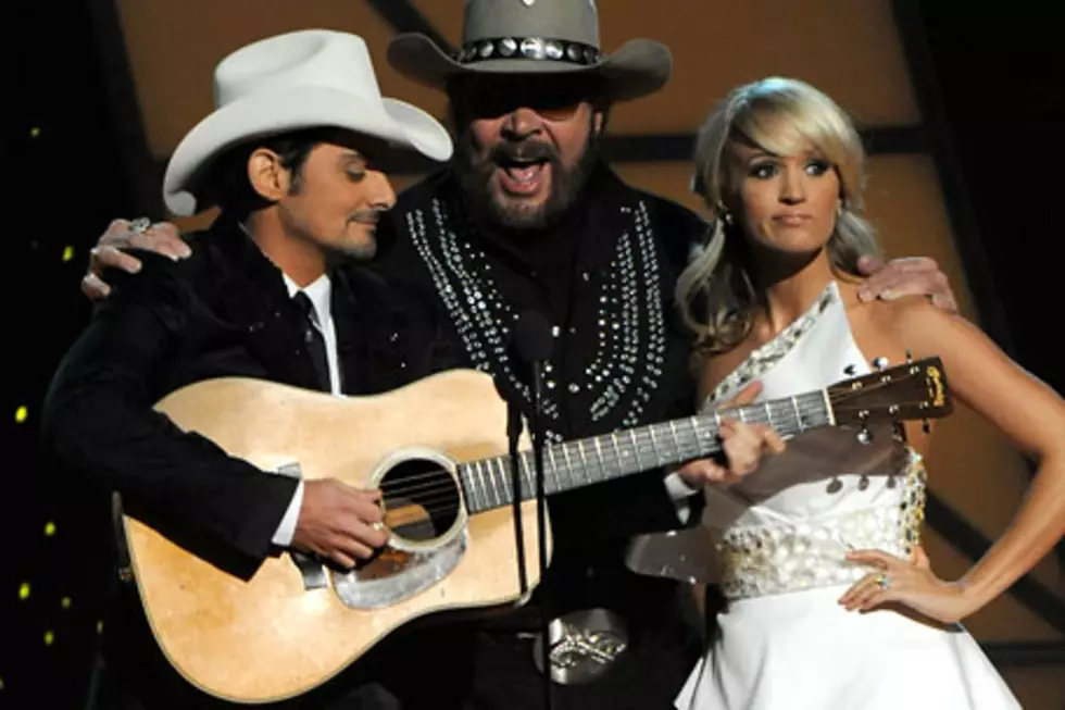 Brad and Carrie Keep the Jokes Coming at the 2011 CMAs