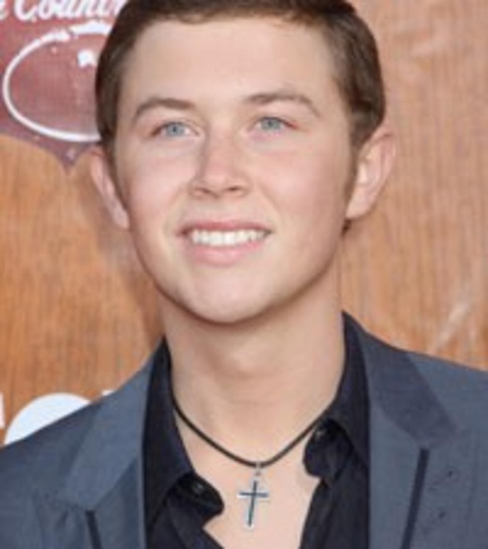 Scotty McCreery Celebrates Christmas in Disney!