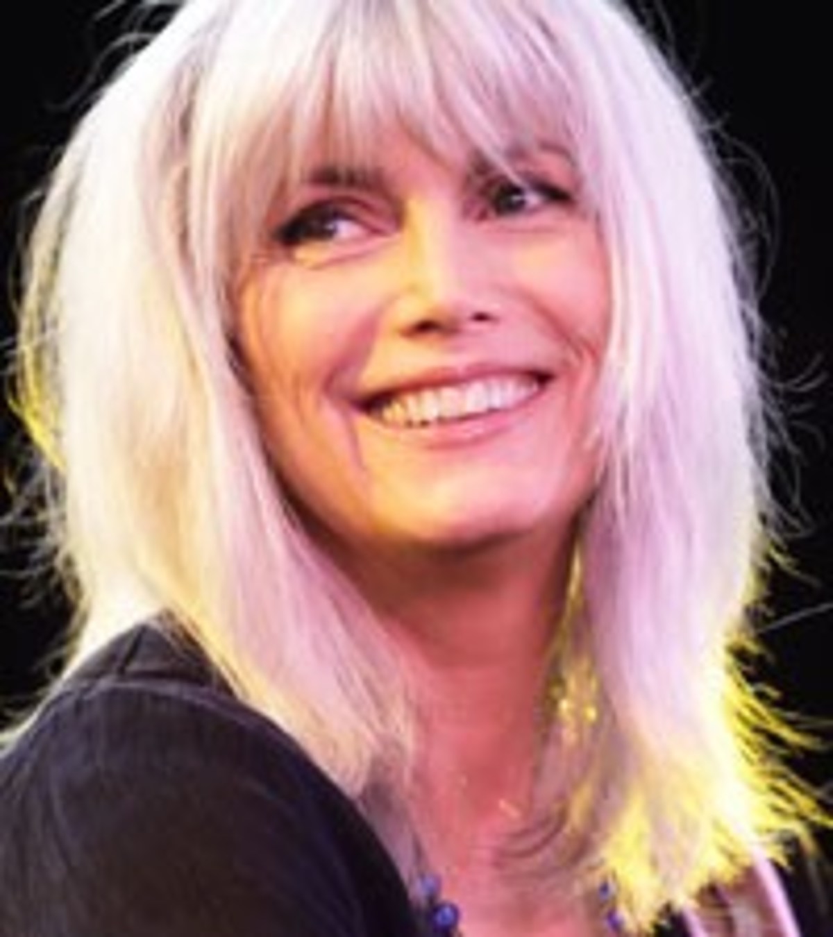 Emmylou Harris Celebrates 20 Years With Opry