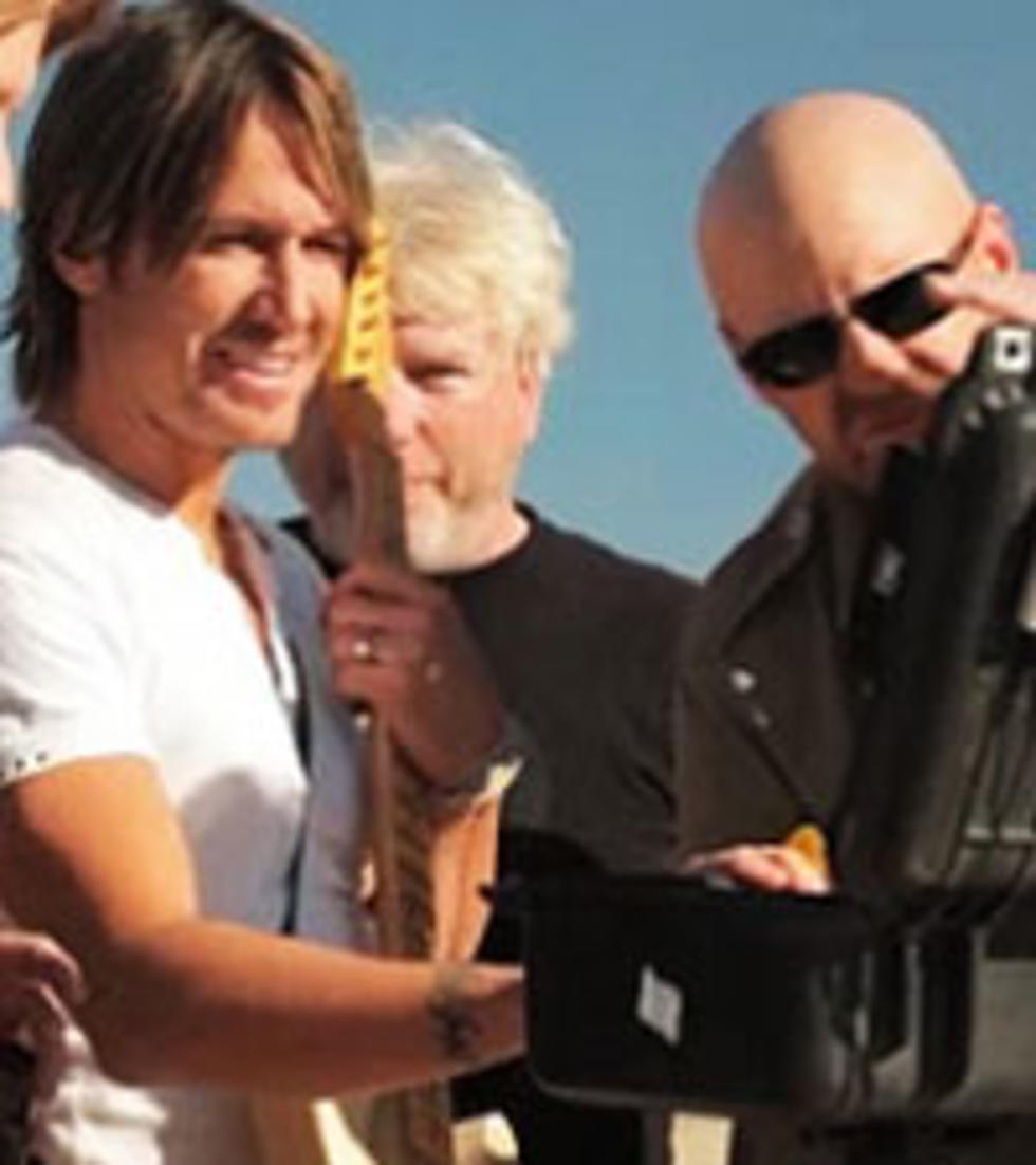 Keith Urban, &#8216;For You&#8217; Video (Behind the Scenes)