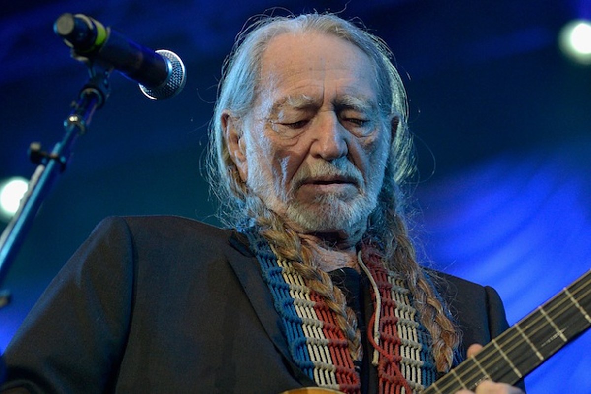 Willie Nelson inhales the love at 90th birthday concert