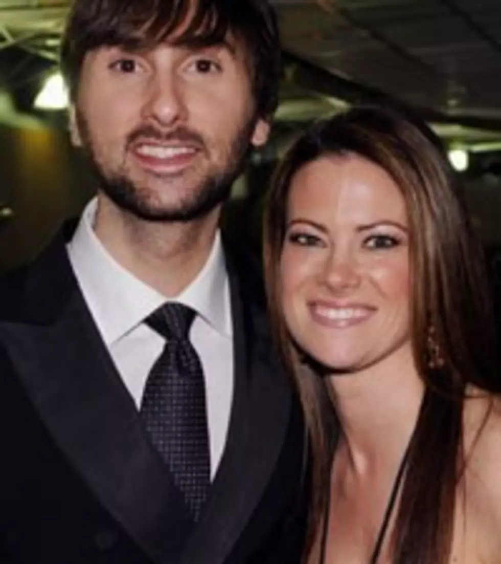 Dave Haywood Married: Lady A Guitarist Weds Kelli Cashiola on Farm Outside Nashville