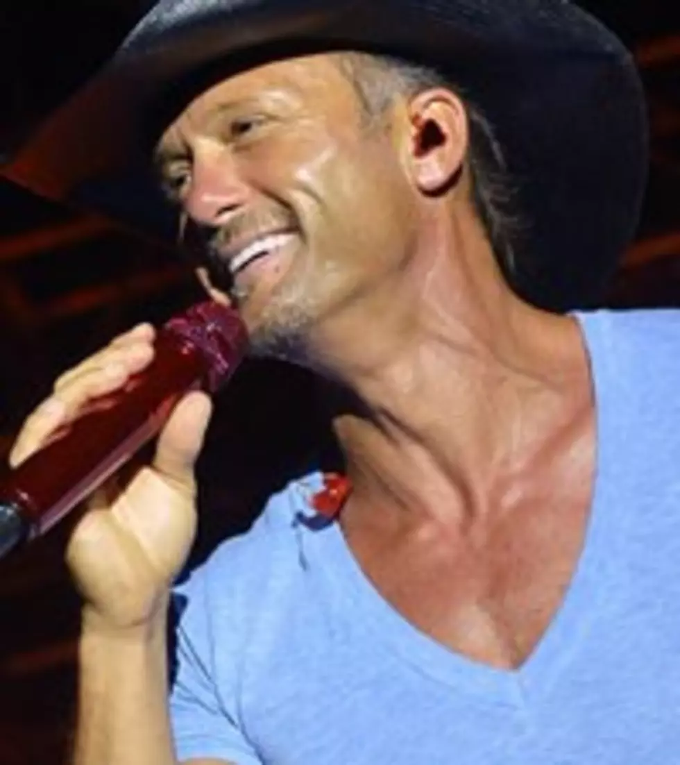Tim McGraw: Tour Crew Is &#8216;Working Their Butts Off&#8217;