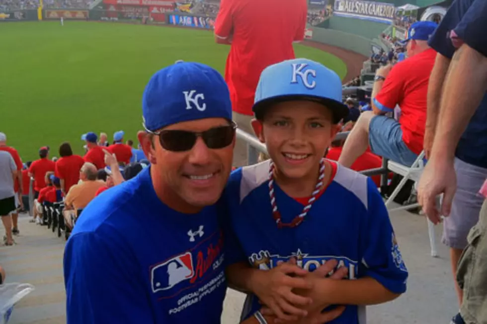 Rodney Atkins and Son Elijah Take in MLB All-Star Game