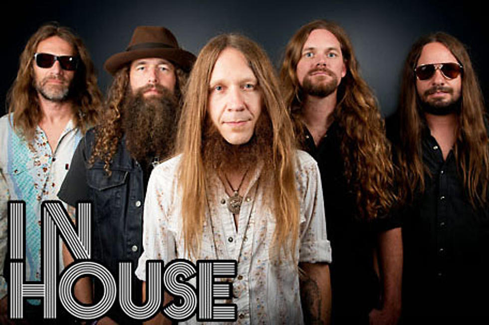 In House With Blackberry Smoke: Band Talks Bird Calls, Boss Zac and &#8216;Blasphemous&#8217; Music