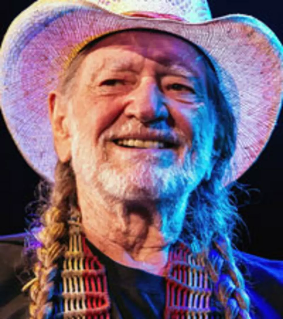Willie Nelson Book to ‘Roll’ Out Unheard Stories of His Life