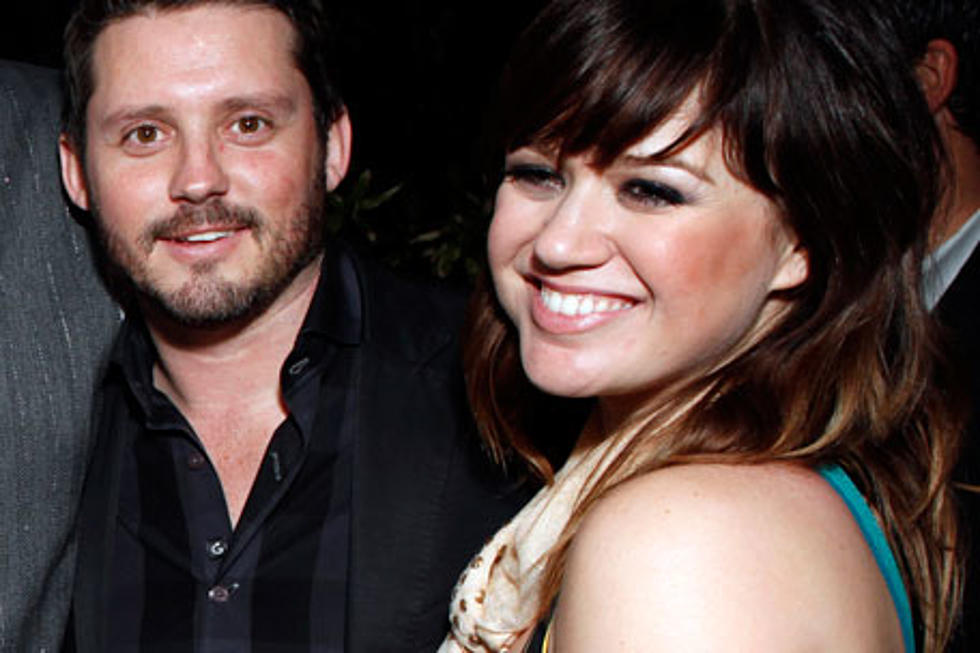 Kelly Clarkson Engaged? Not Yet, But She&#8217;s Predicting It!