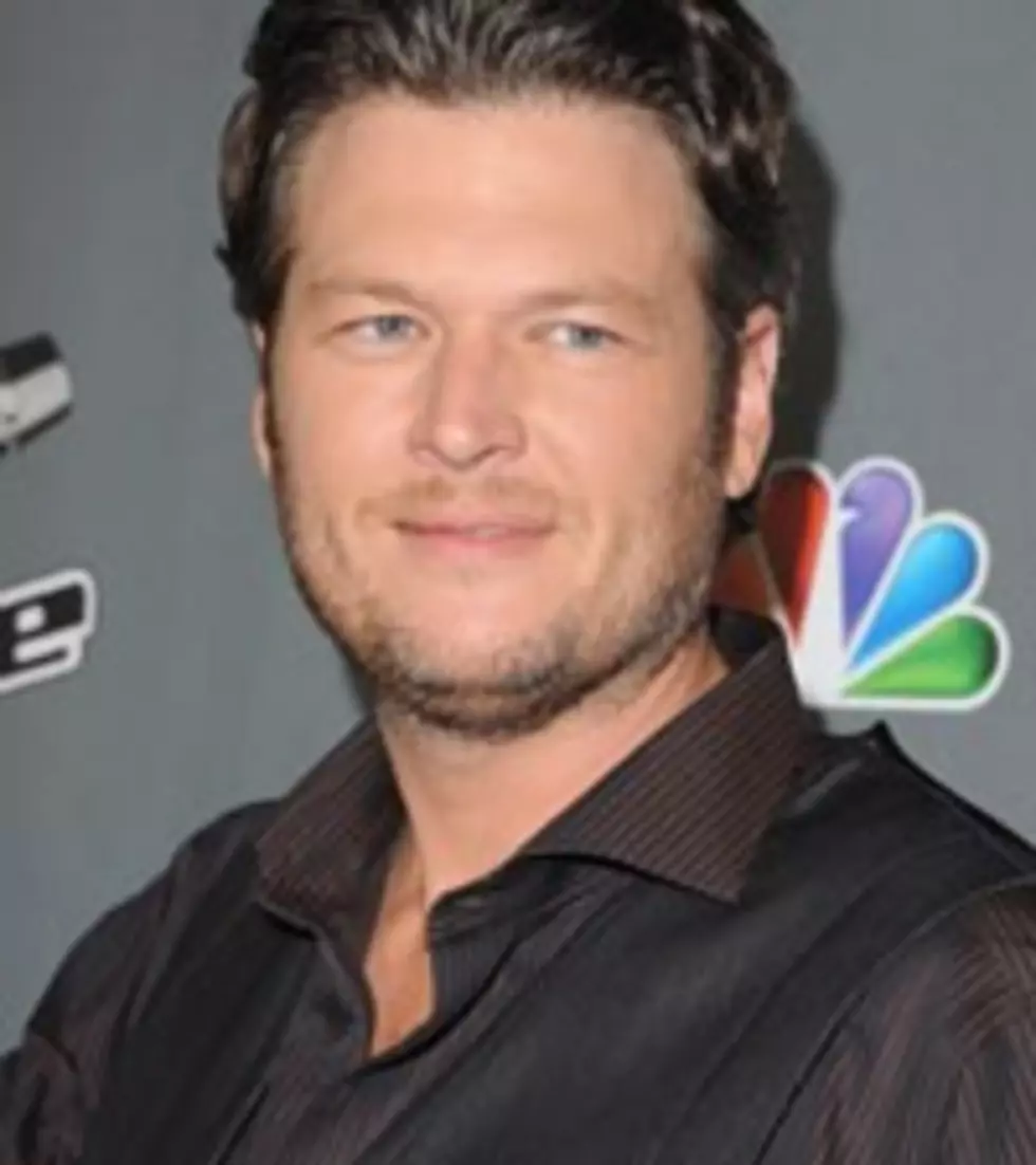Sexiest Man Alive: Blake Shelton Graces Pages of People Issue