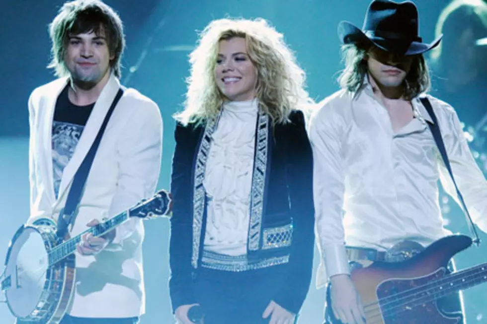 The Band Perry Hit No. 1; Chely Wright Ultrasound Photo + More: Country Music News Roundup