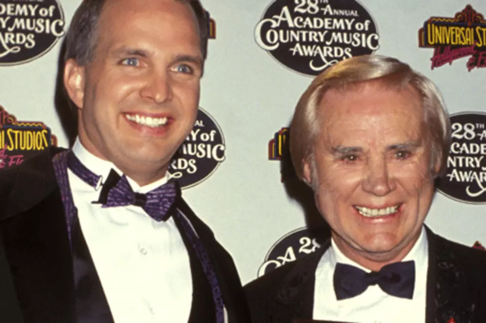 George Jones&#8217; Farewell Show Adds Garth Brooks; Kenny Chesney Reveals &#8216;Life on a Rock&#8217; Cover + More: Country Music News Roundup