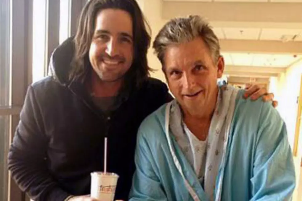 Jake Owen: Dad’s Cancer Fight Doesn’t Get Him Down