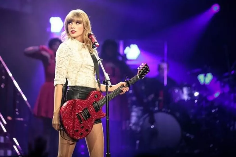 Taylor Swift Red Tour Pictures Video From First Stop In Omaha