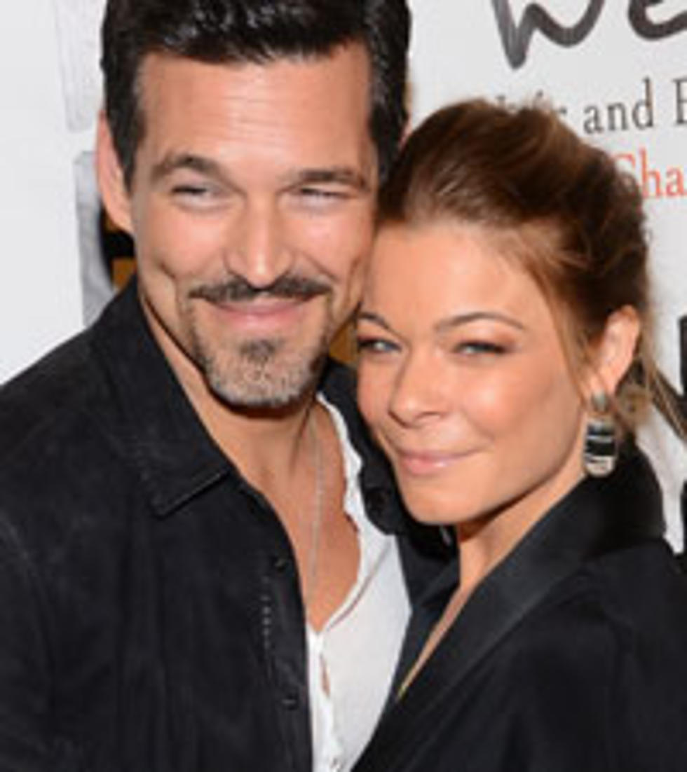 LeAnn Rimes, Eddie Cibrian Sitcom Rumors; Lee Brice’s Bachelor Party + More: Country Music News Roundup