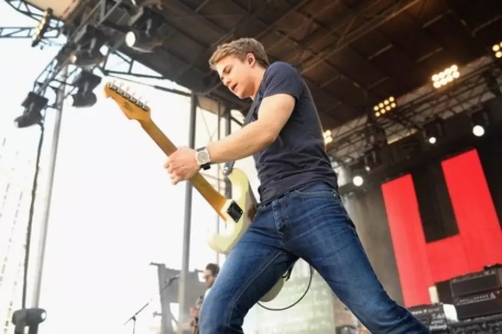 Watch Hunter Hayes Perform &#8216;I Want Crazy&#8217; Outside CMT Music Awards