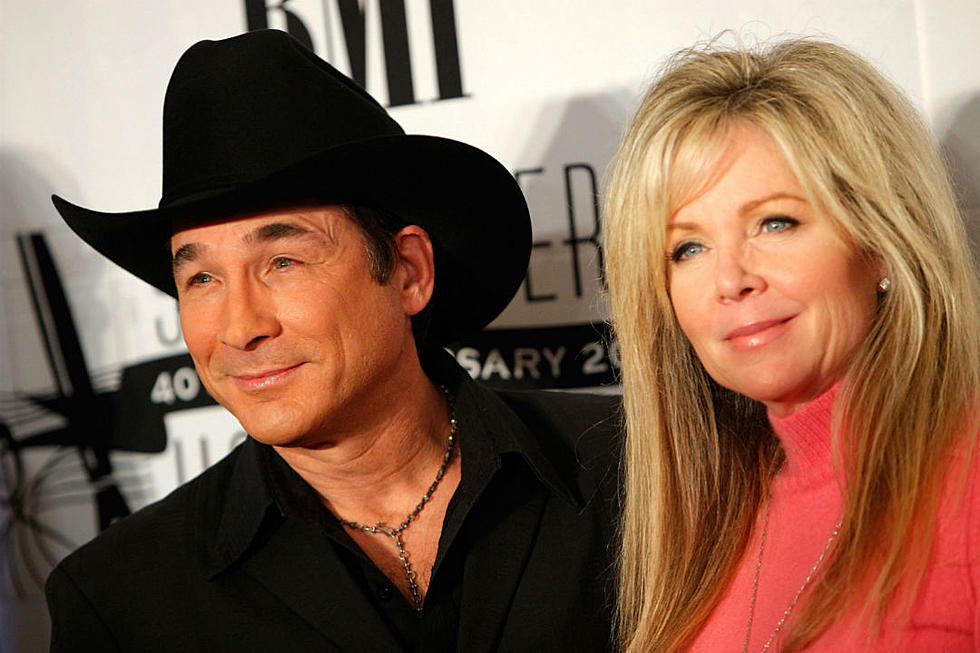 32 Years Ago: Clint Black Marries Lisa Hartman