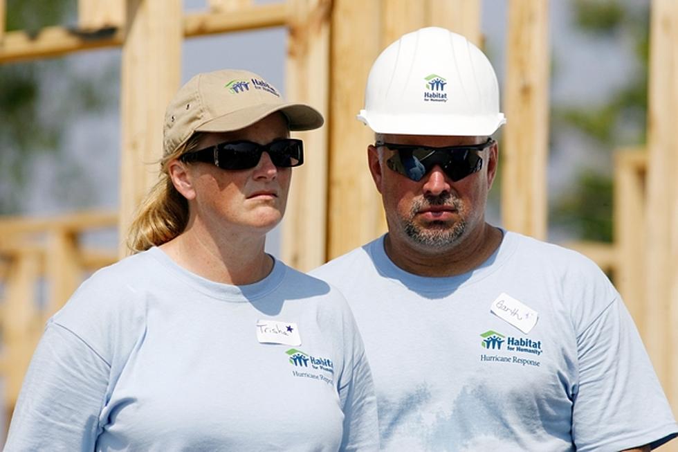 Habitat For Humanity Gets Help From Garth Brooks, Trisha Yearwood and President Carter
