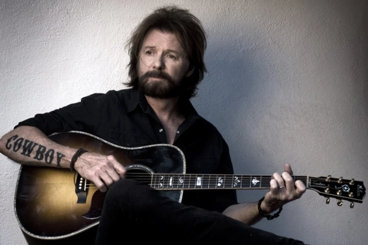 Ronnie Dunn Releases 'Peace Love and Country Music'