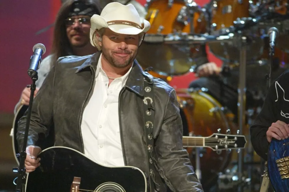 19 Years Ago: Toby Keith Hits No. 1 With ‘Courtesy of the Red, White and Blue’